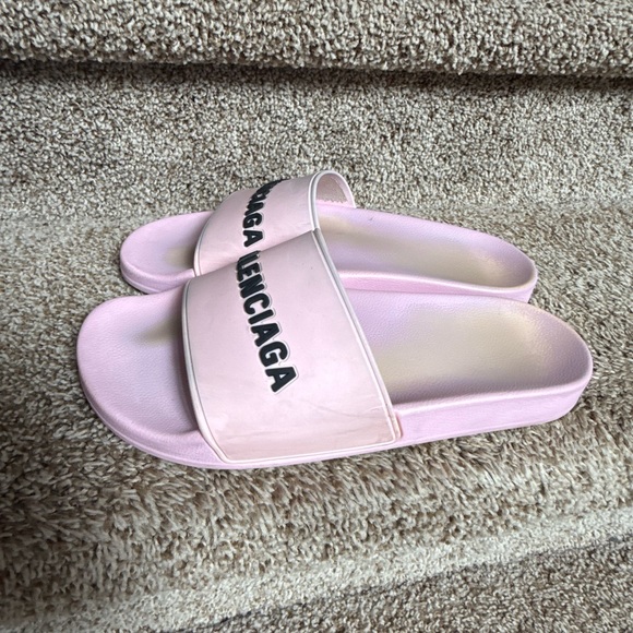 Balenciaga Women’s Light Pink Logo Rubber Slides - Picture 1 of 15